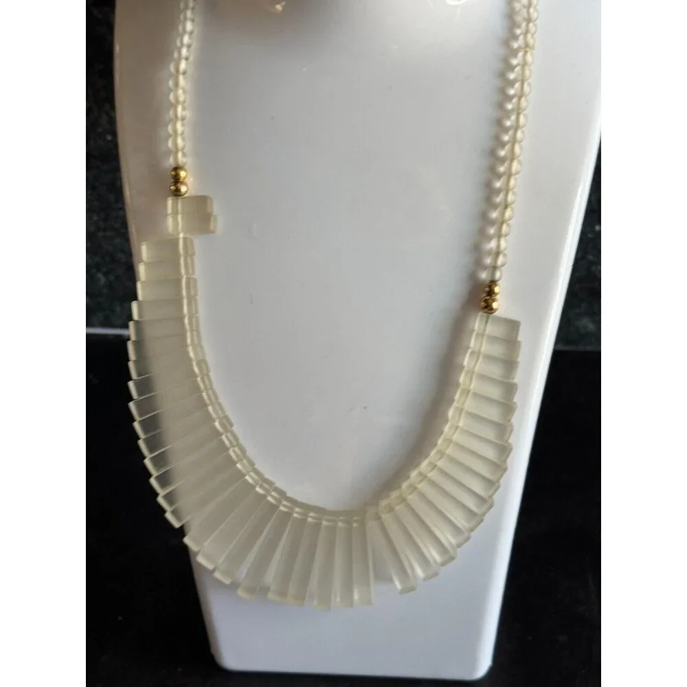 Vintage 14kGF Glass Cabochon Fringe Bib Necklace 18" Elegant Gold & Glass Design - Picture 1 of 6